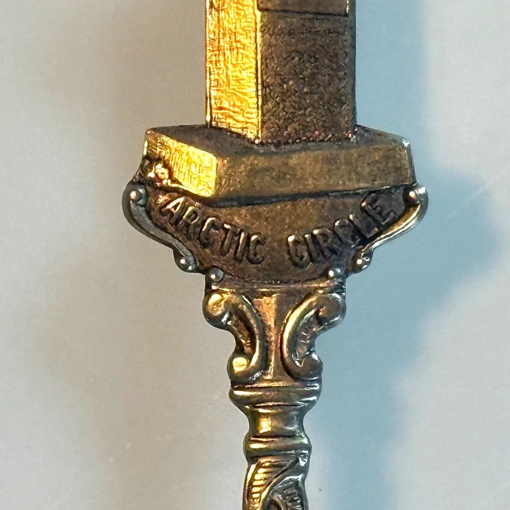 Vintage Souvenir Spoons Sweden Norway Arctic‎ Circle Israel London St Maarten